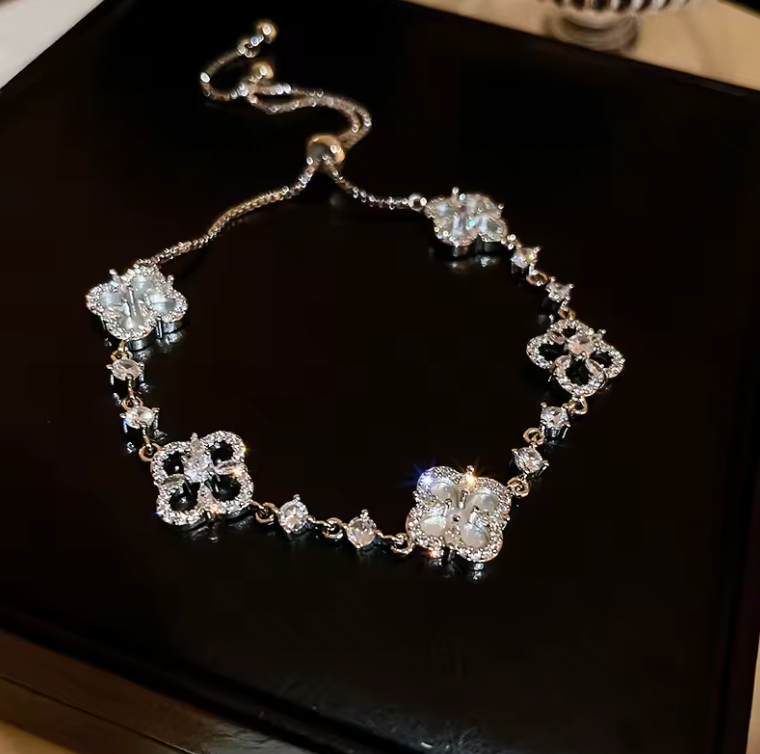 Clovelle™ Lucky Charm Bracelet