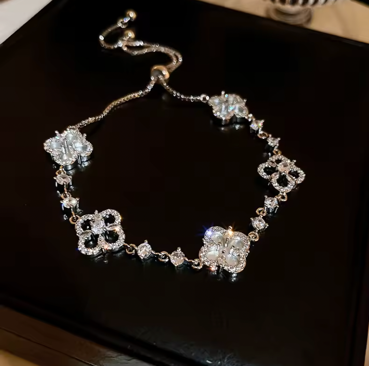 Clovelle™ Lucky Charm Bracelet